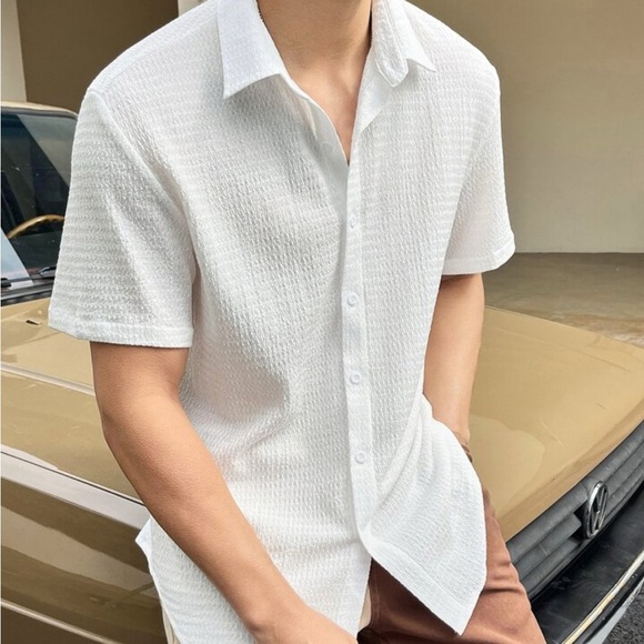 Men’s Casual Button Down Shirt - Picture 1 of 5